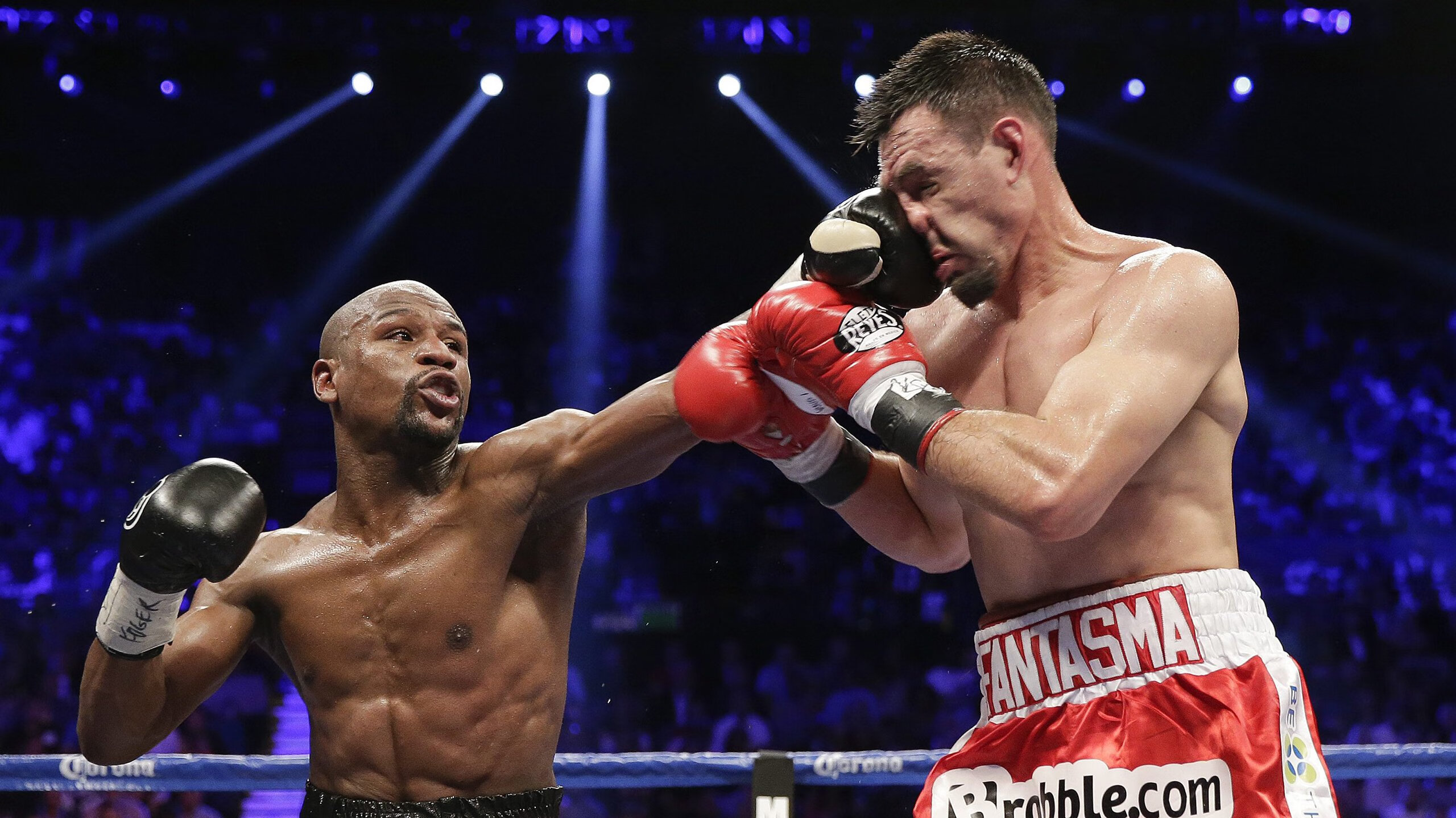 世界杯激战正酣,豪门对决引爆全球热潮